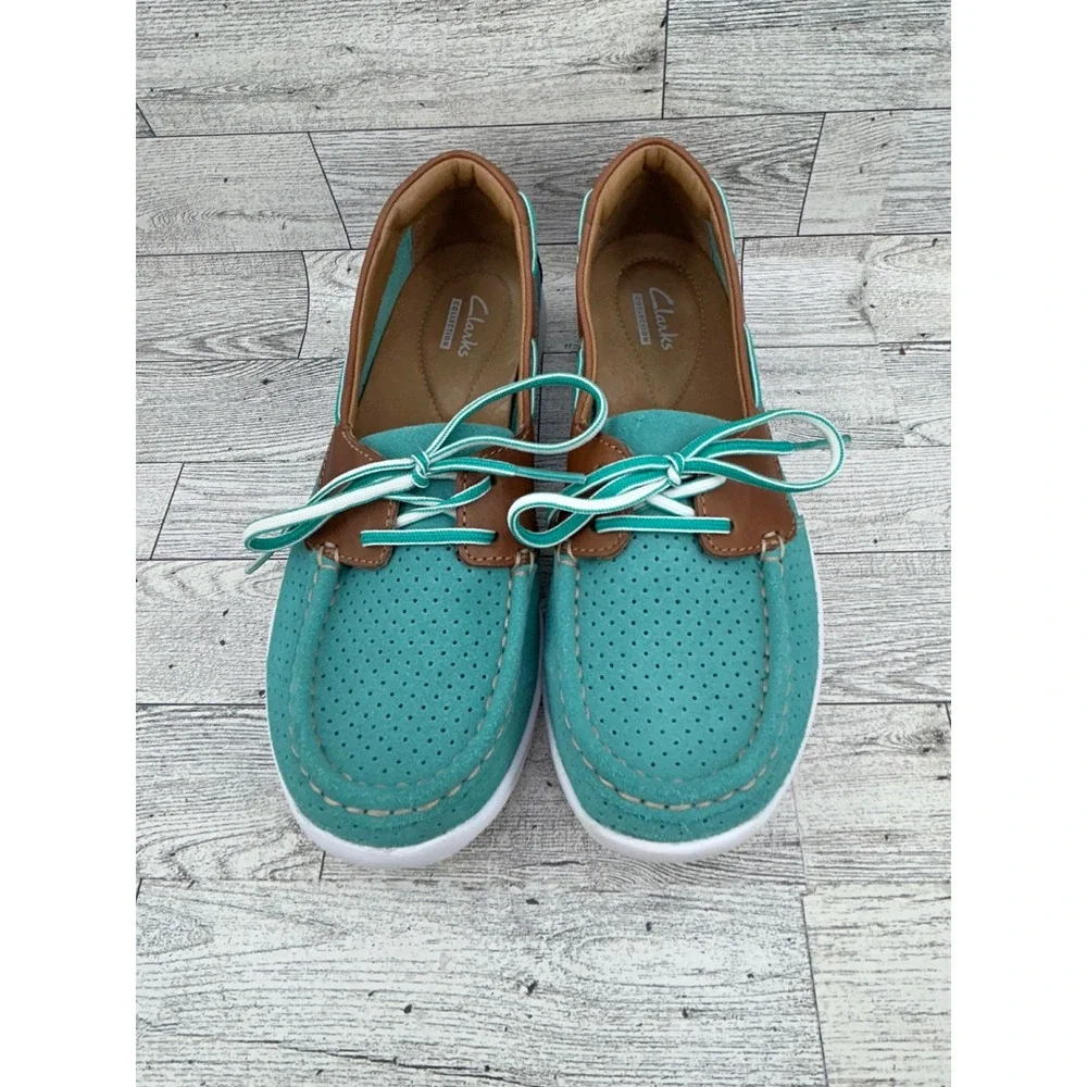 Clarks Collection Teal Suede Boat Shoes‎ Brown Leather Trim 7M 26100156